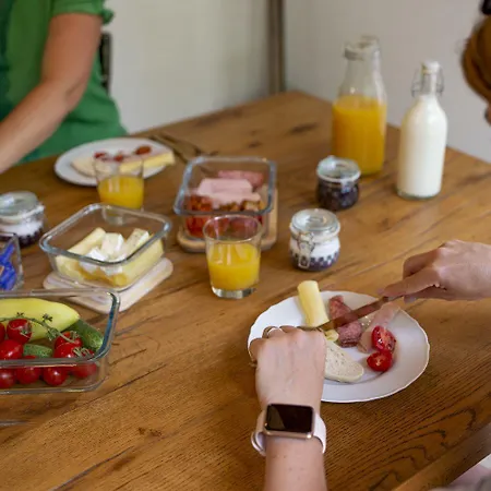 Chillinn Rose 招待所 *