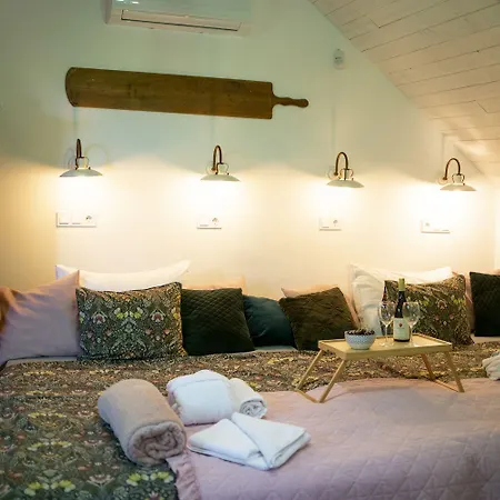 Chillinn Rose 招待所 *